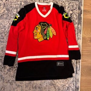 Chicago Blackhawks jersey size Medium by officially licensed NHL- Like New